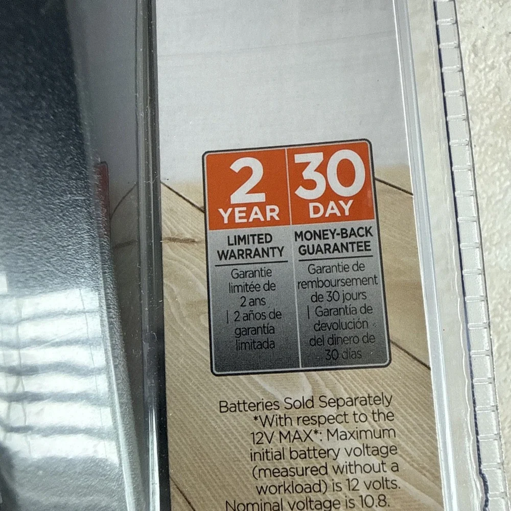 Black + Decker 12V & 20V Max 2 Amp Fast Charger Sealed New‎